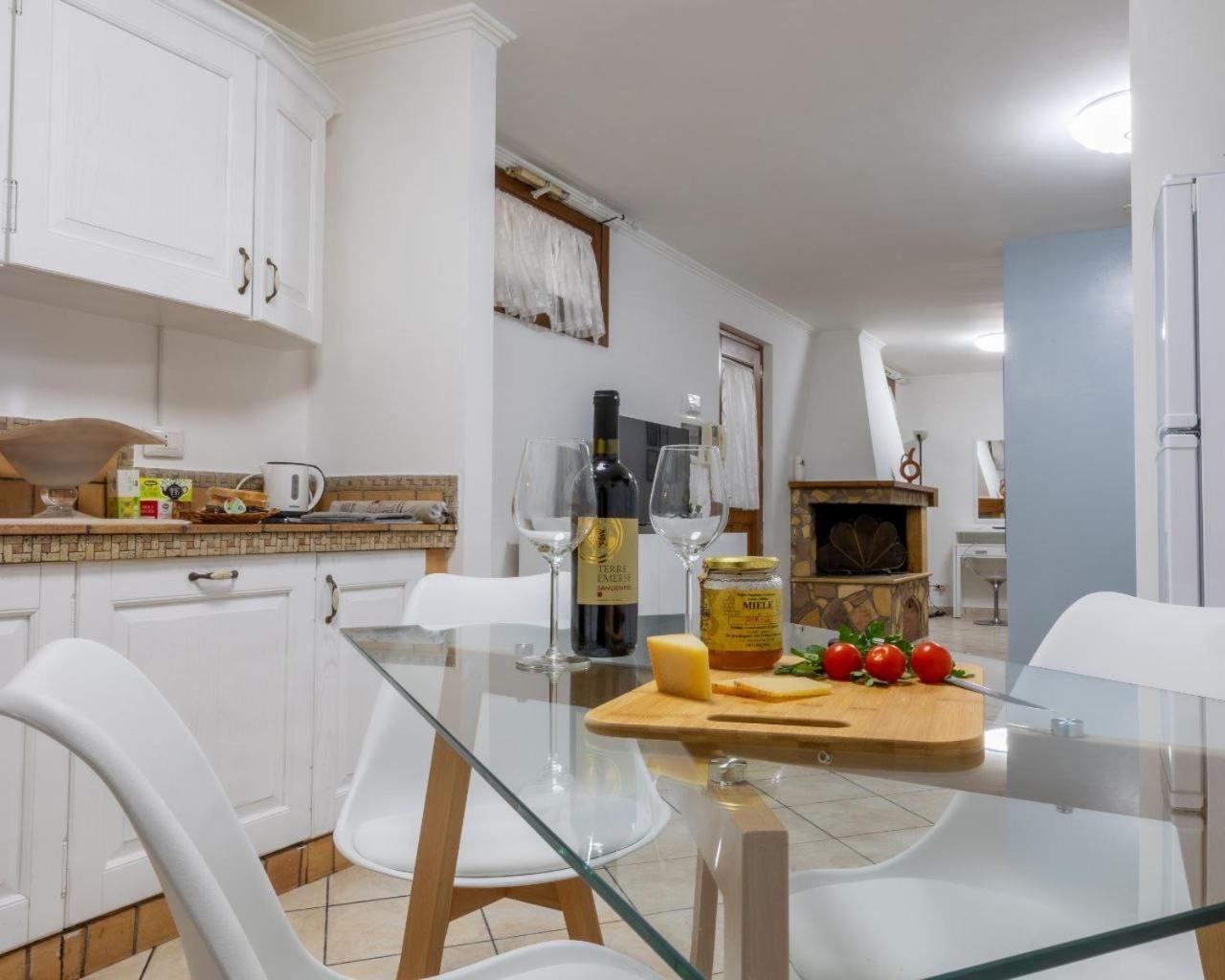 20 Min Aeroporto Fco - Casa Tranquilla Con Parcheggio Esterno Gratuito อาชิเลีย ภายนอก รูปภาพ